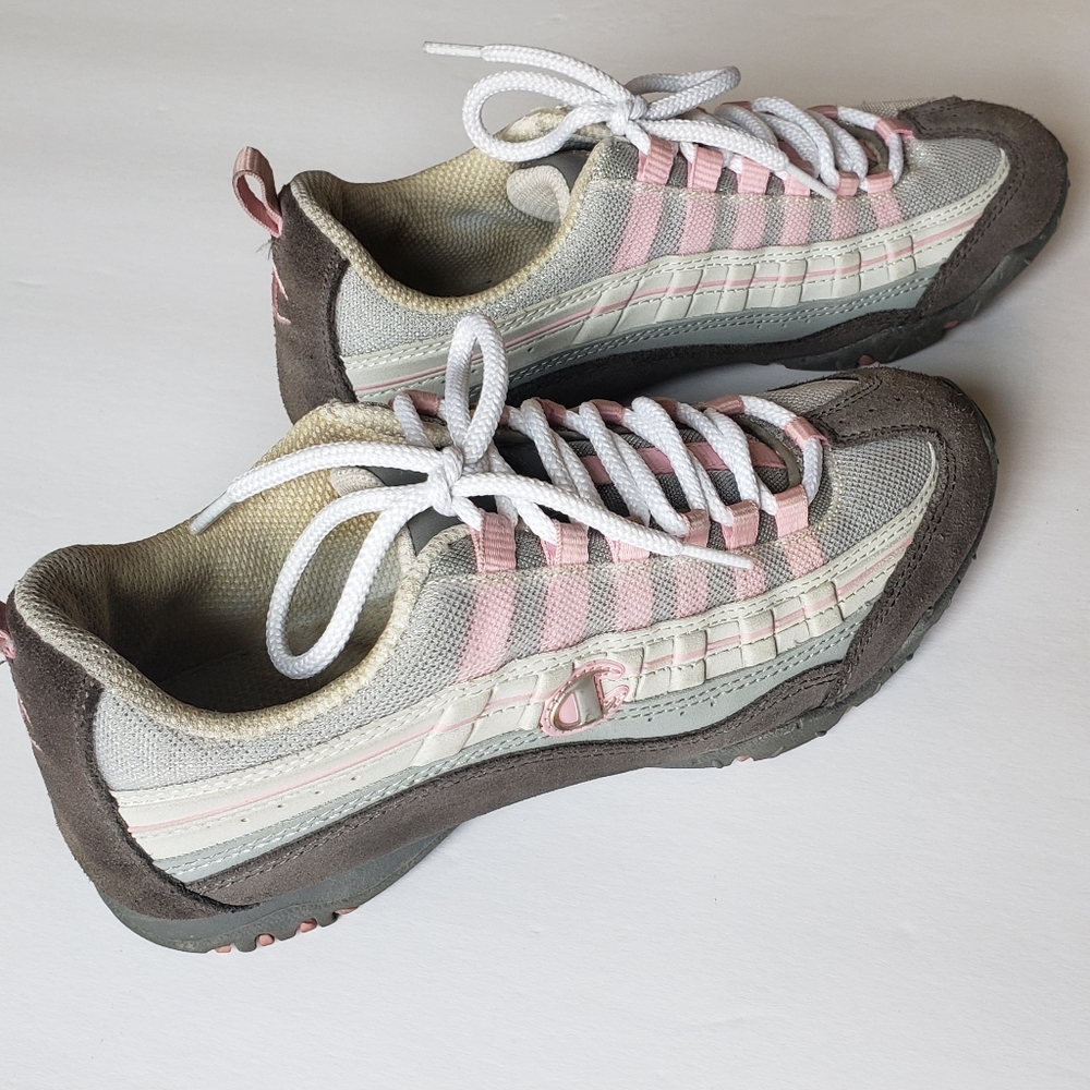 Women's Size 6 Champion Tennis Shoes